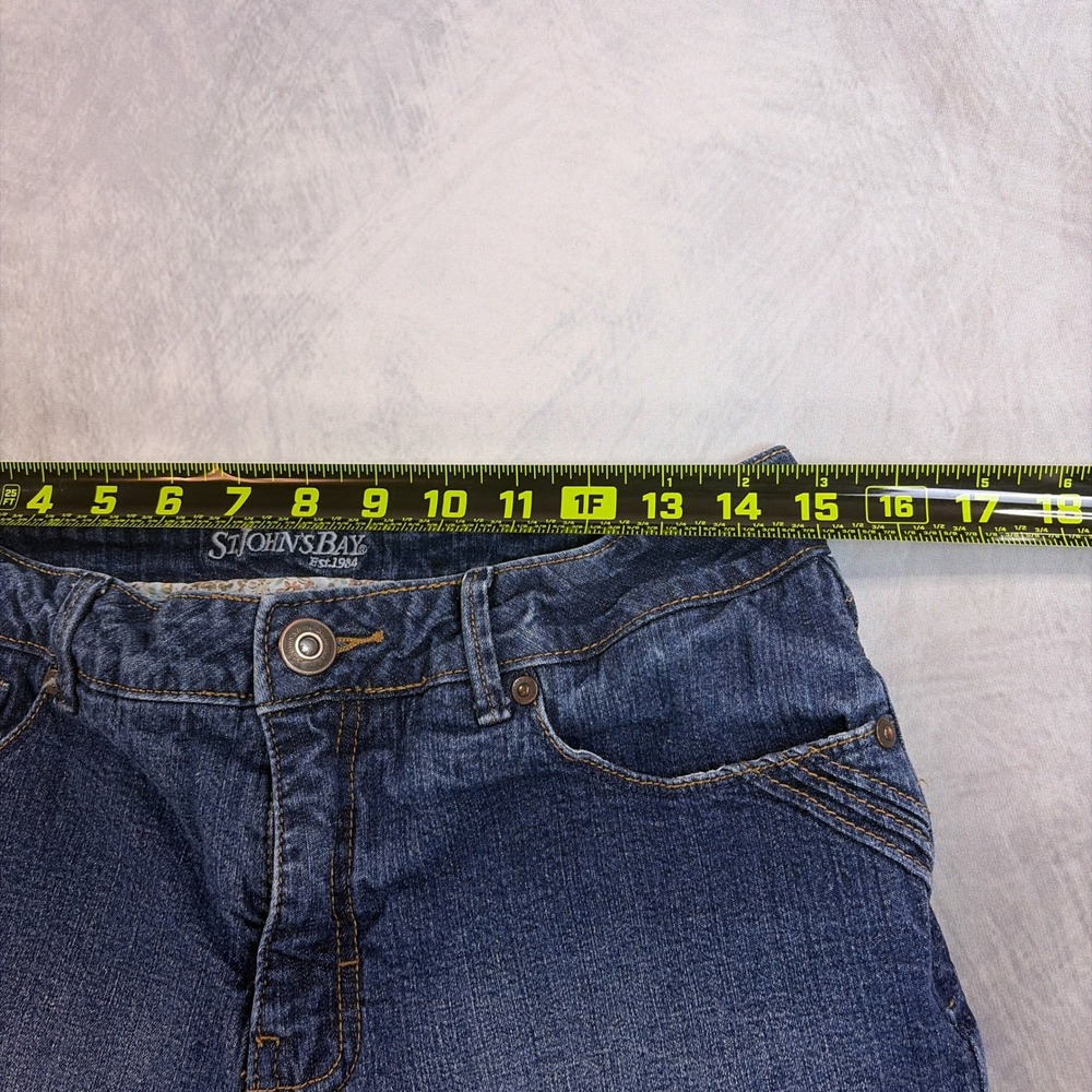 St Johns Bay Womens Denim Shorts Size 10 Dark Wash Stretch Mid Rise Casual Blue - Picture 5 of 9